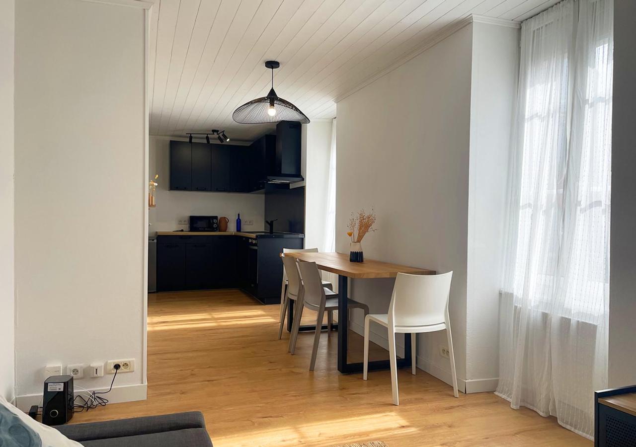 Charmant Appartement Renove Au Coeur De Concarneau Eksteriør bilde