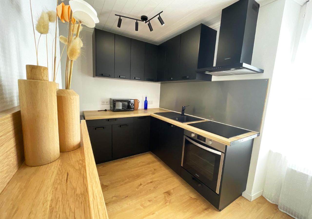 Charmant Appartement Renove Au Coeur De Concarneau Eksteriør bilde
